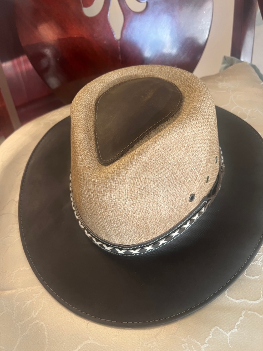 Natural straw & rich brown Genuine leather cattleman/cowboy hat-water repellent